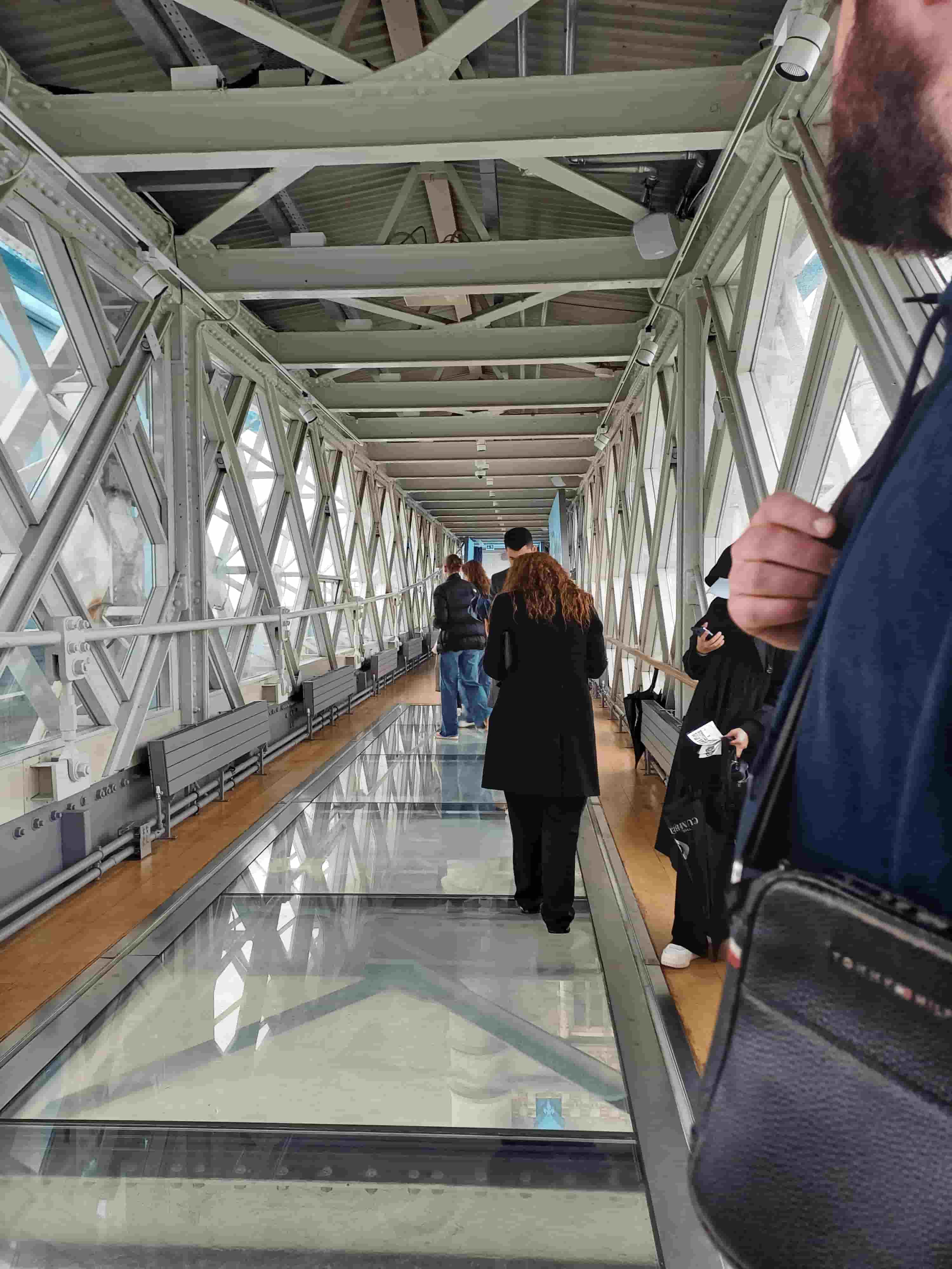 La passerelle en verre 